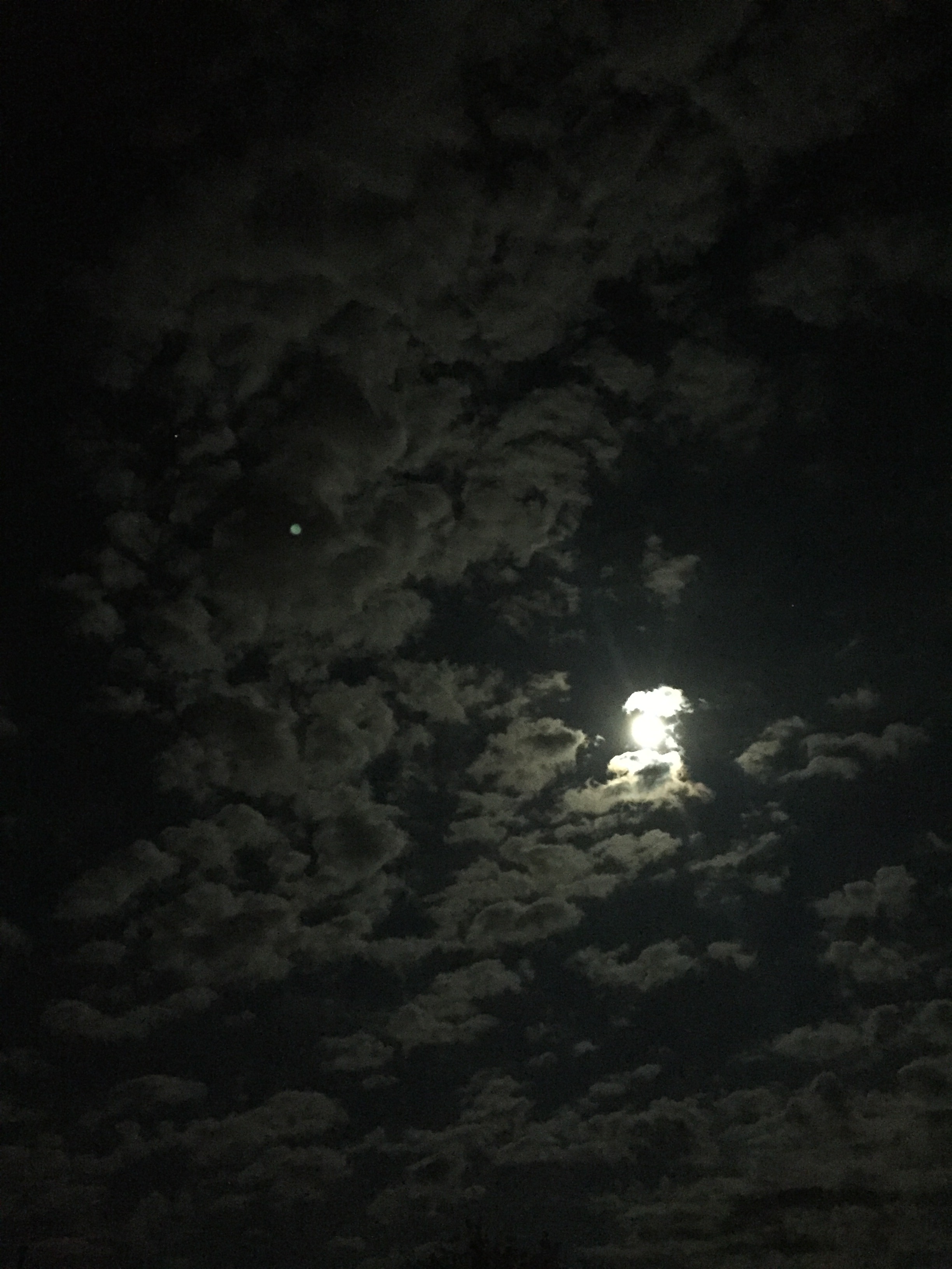 Full Moon Buda3