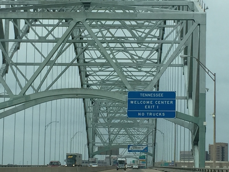 MTN Welcome to TN on Bridge